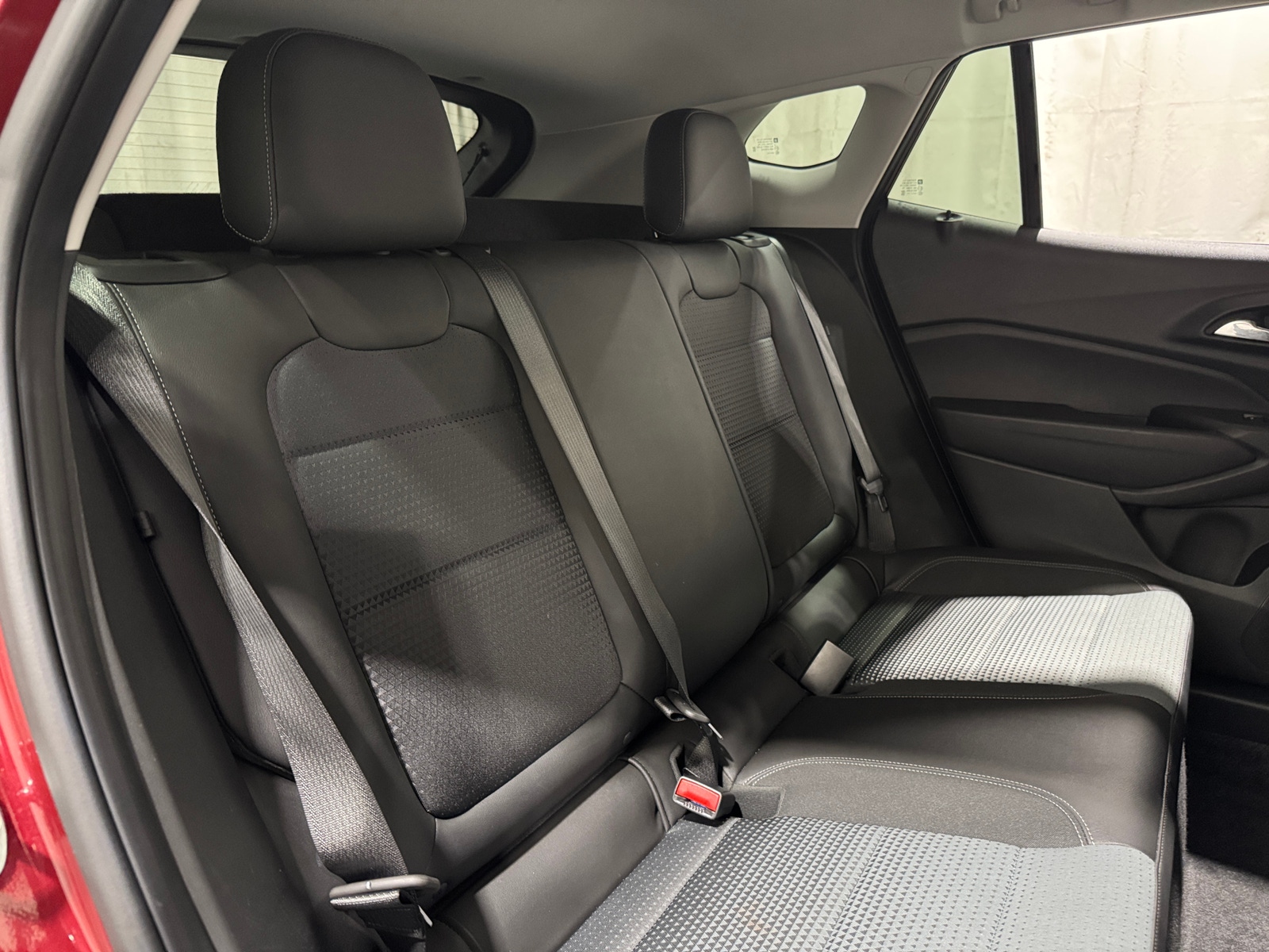 Thumbnail: 2025 Chevrolet Trax - 5