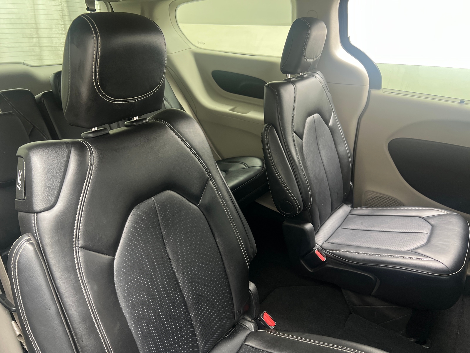 Thumbnail: 2024 Chrysler Pacifica - 5