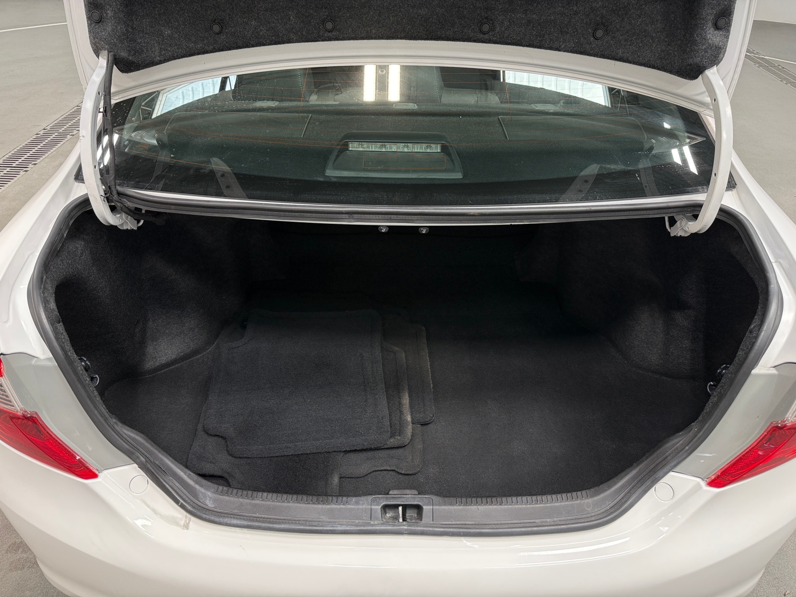 Thumbnail: 2014 Toyota Camry - 7