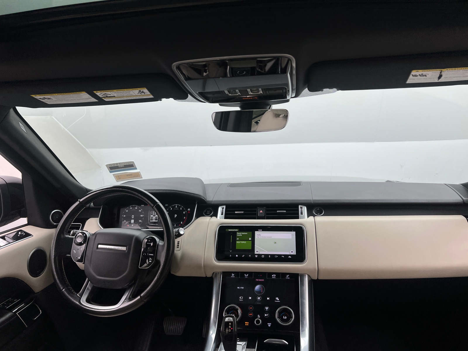 Thumbnail: 2018 Land Rover Range Rover Sport - 2