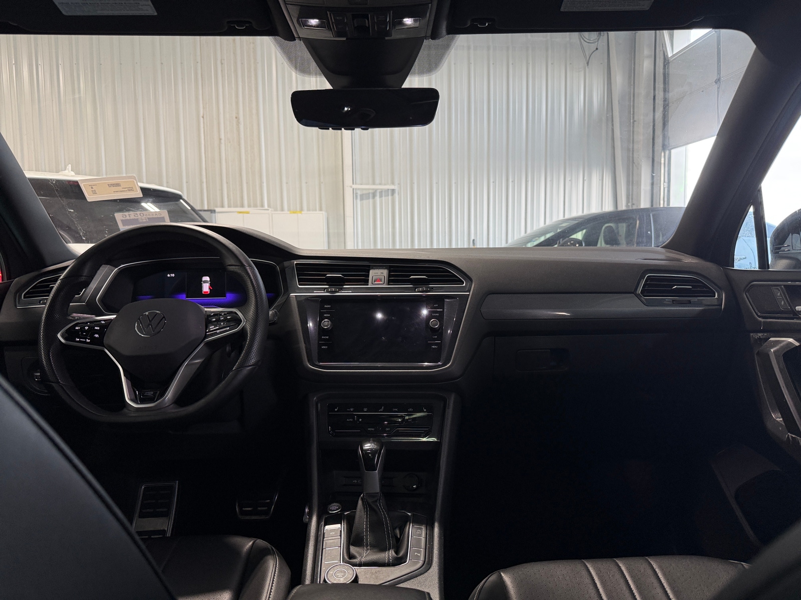 Thumbnail: 2024 Volkswagen Tiguan - 2