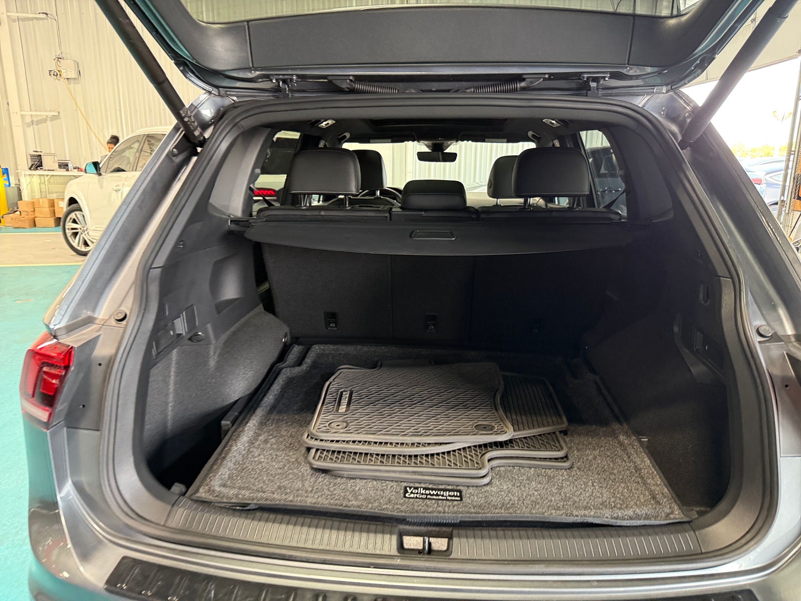 Thumbnail: 2024 Volkswagen Tiguan - 6