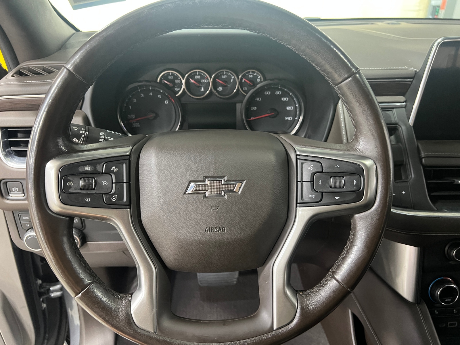 Thumbnail: 2021 Chevrolet Suburban - 5