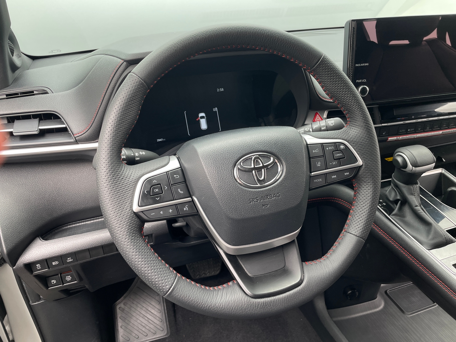 Thumbnail: 2026 Toyota Sienna - 4