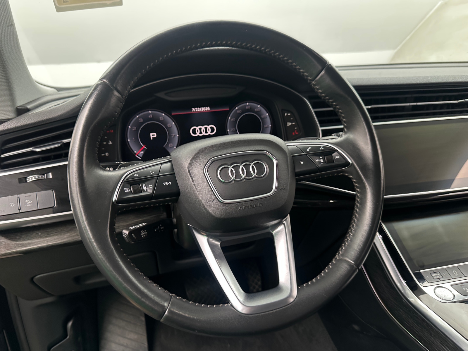 Thumbnail: 2020 Audi Q8 - 4