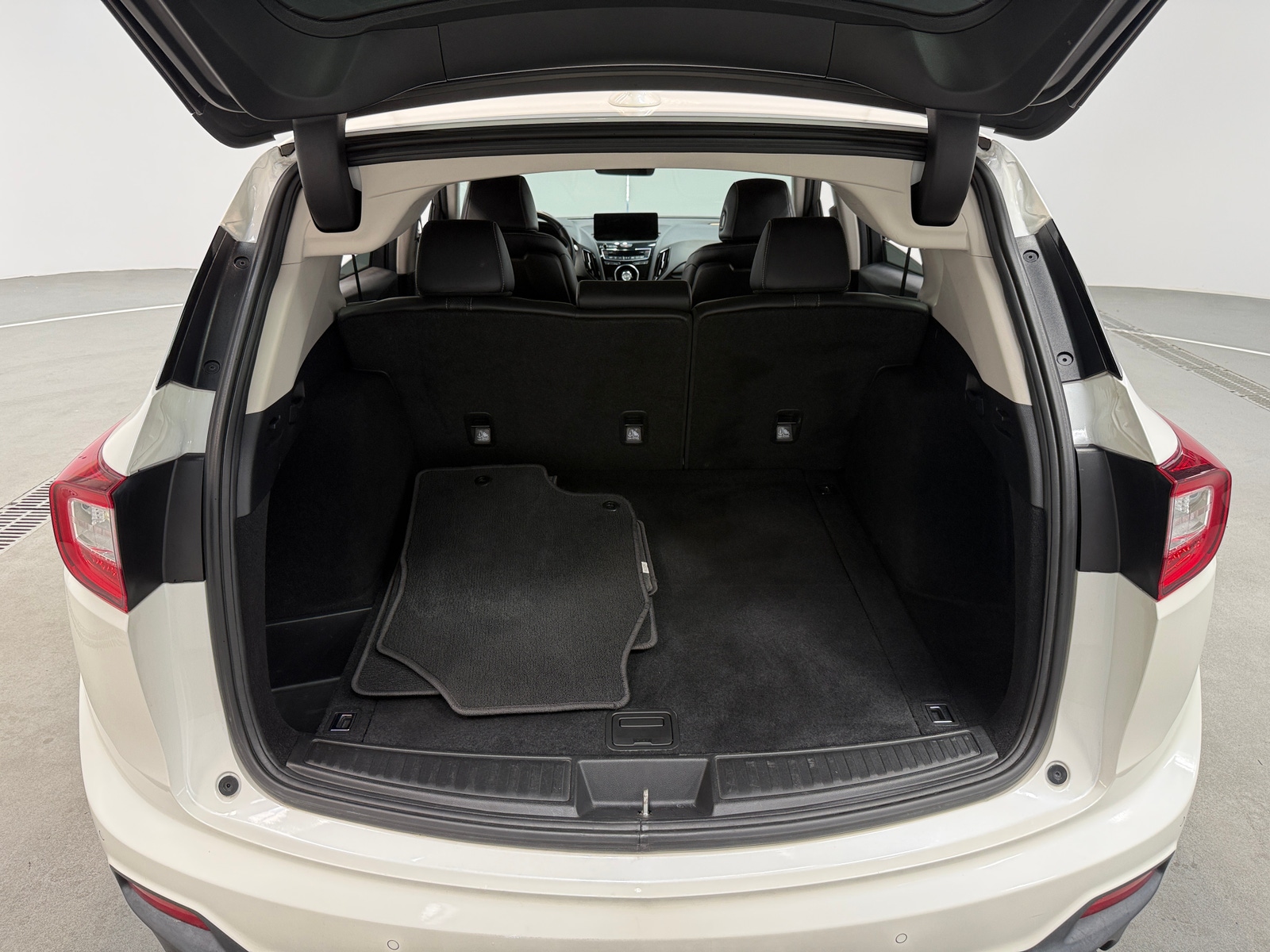 Thumbnail: 2019 Acura RDX - 6