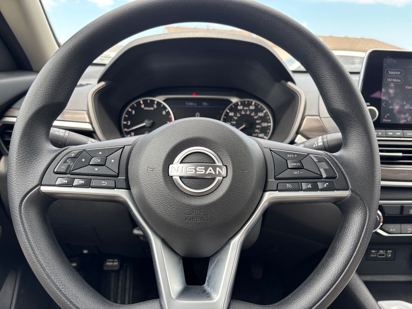 Thumbnail: 2025 Nissan Altima - 5