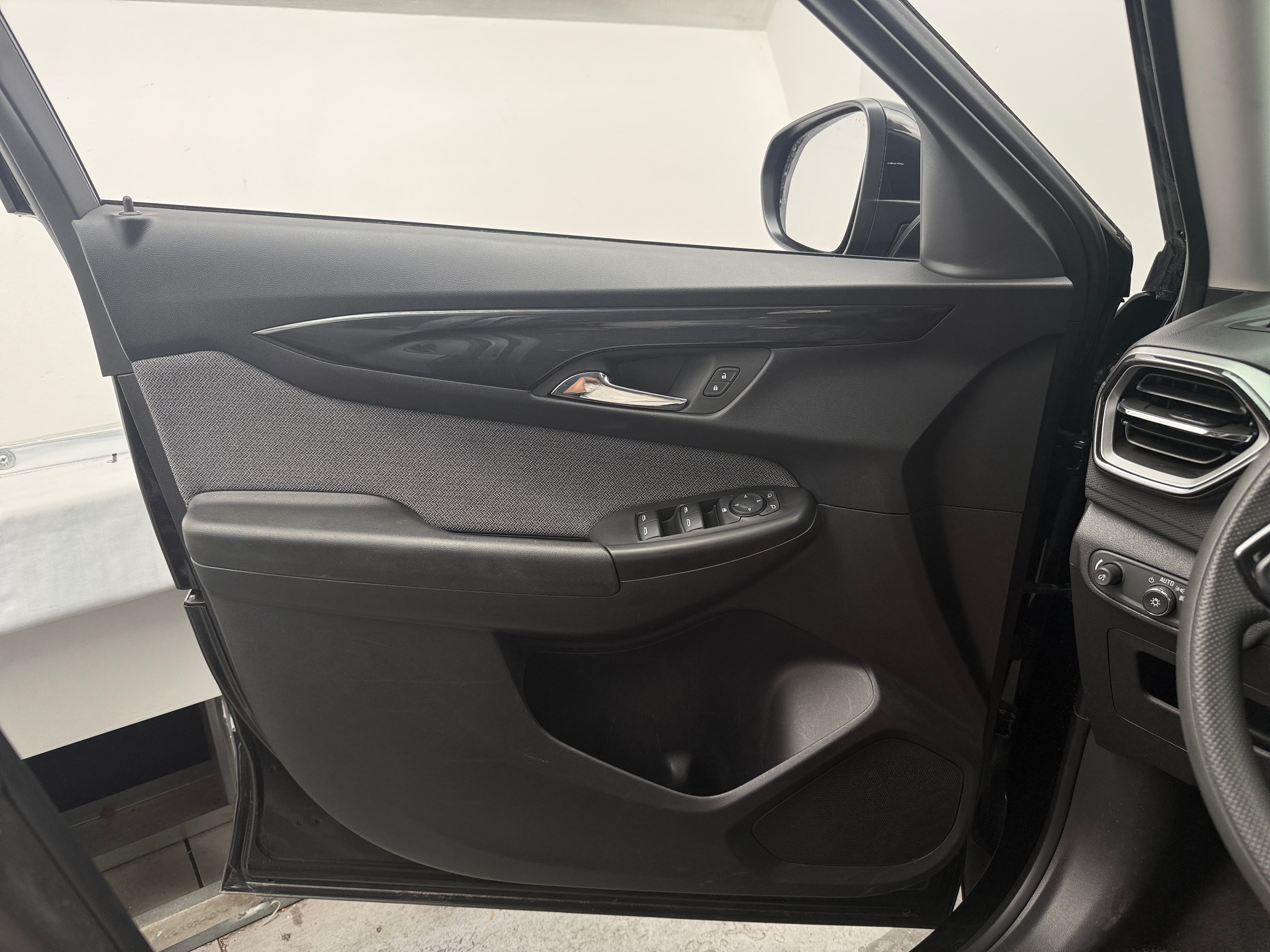 2025 Chevrolet Trailblazer LT - Photo 7