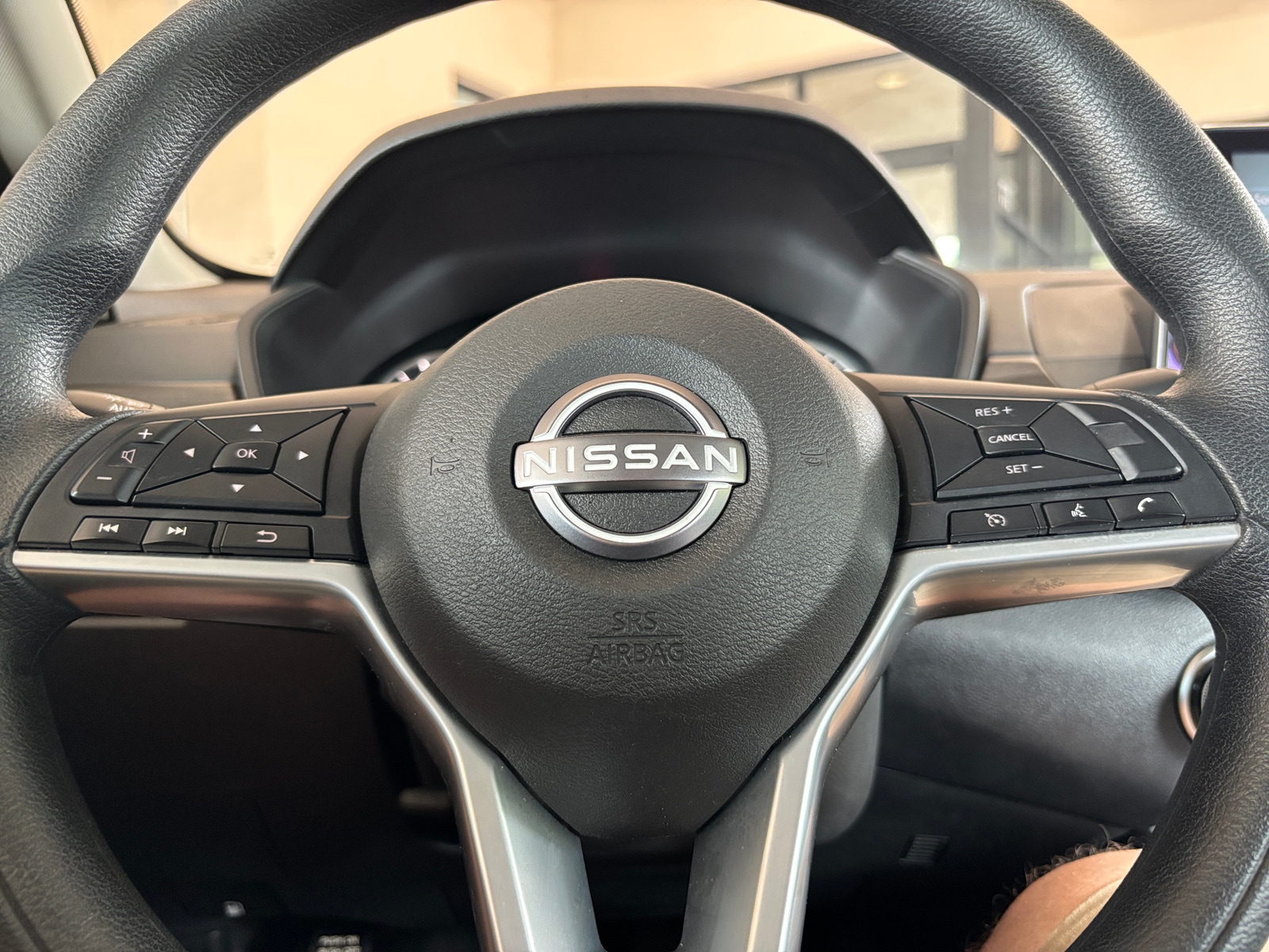 Thumbnail: 2025 Nissan Altima - 5