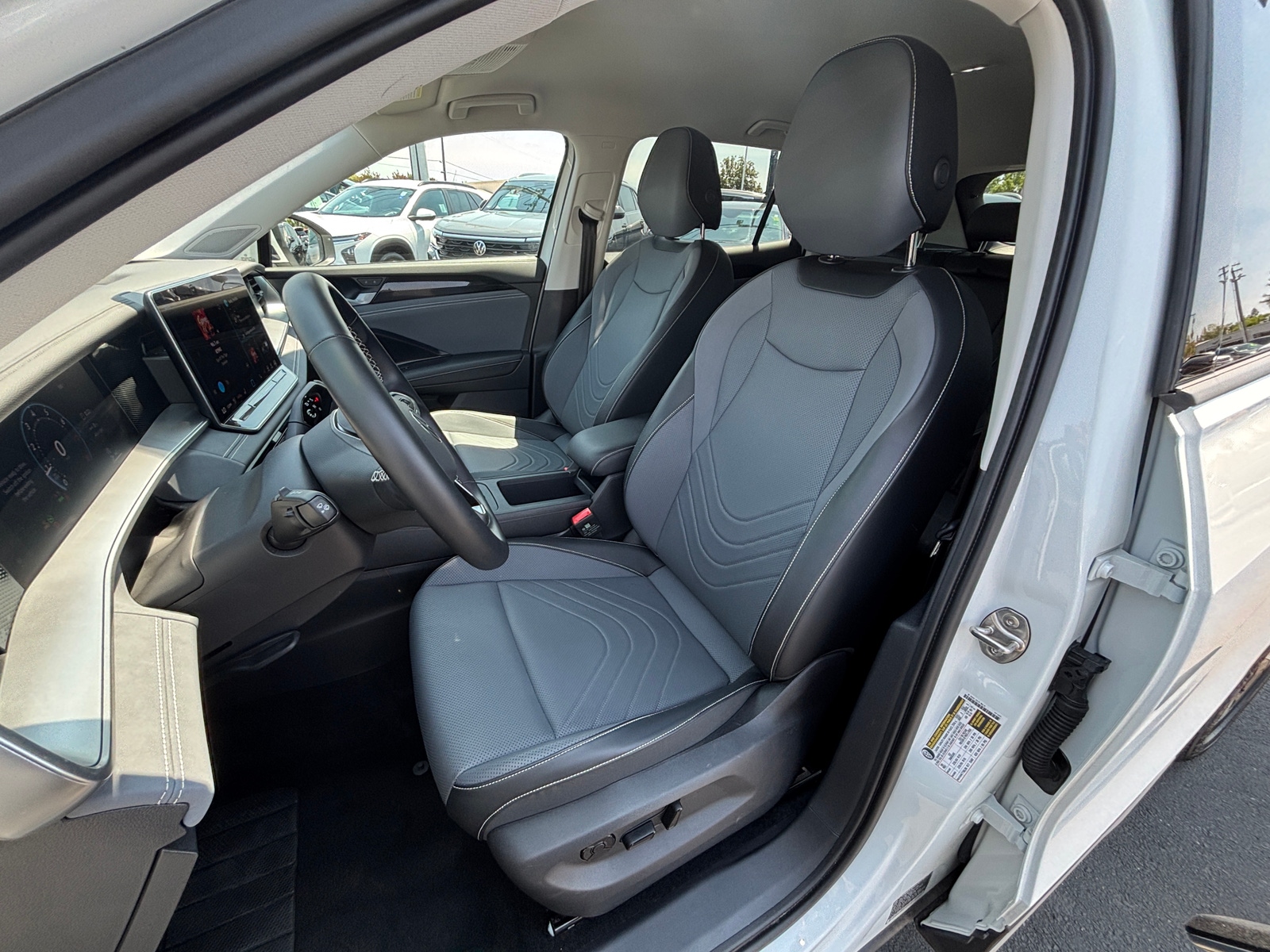 Thumbnail: 2026 Volkswagen Tiguan - 2