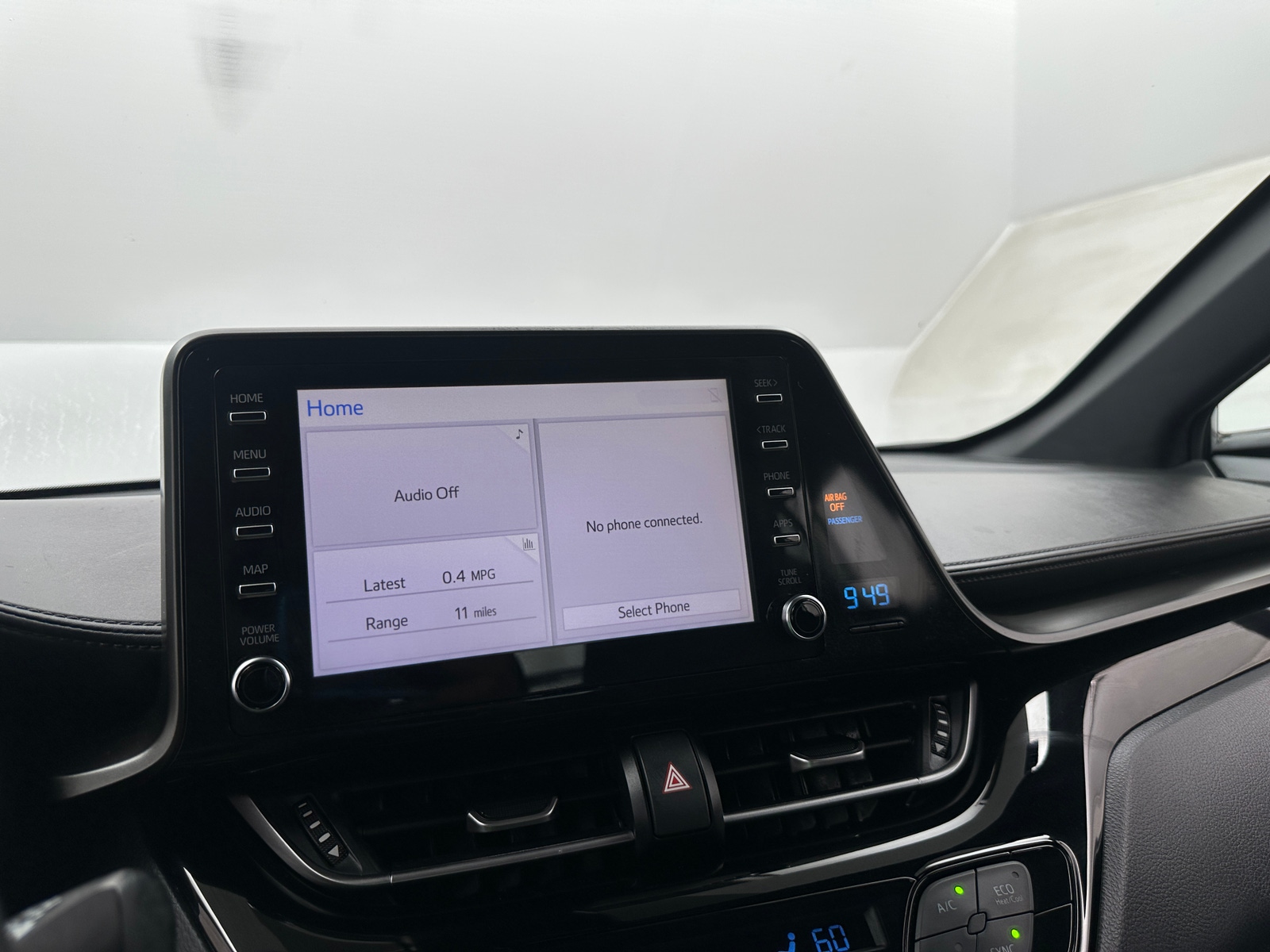 Thumbnail: 2019 Toyota C-HR - 4