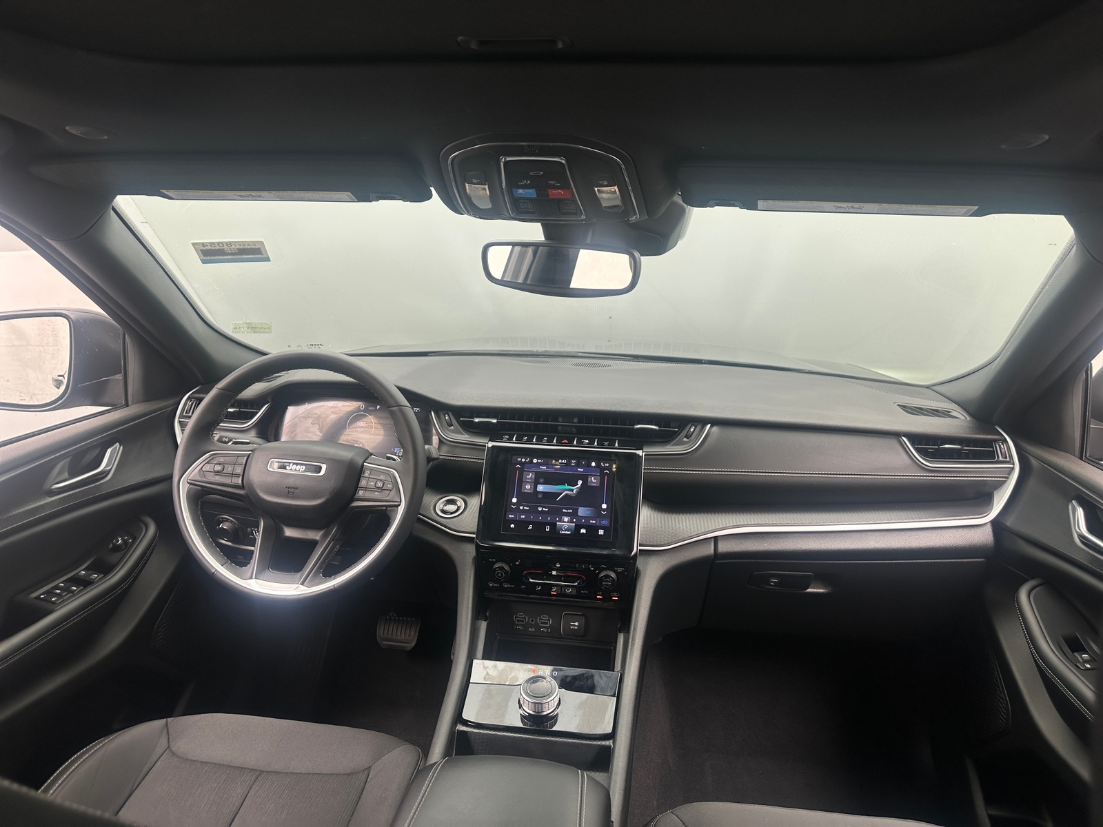 Thumbnail: 2024 Jeep Grand Cherokee L - 3