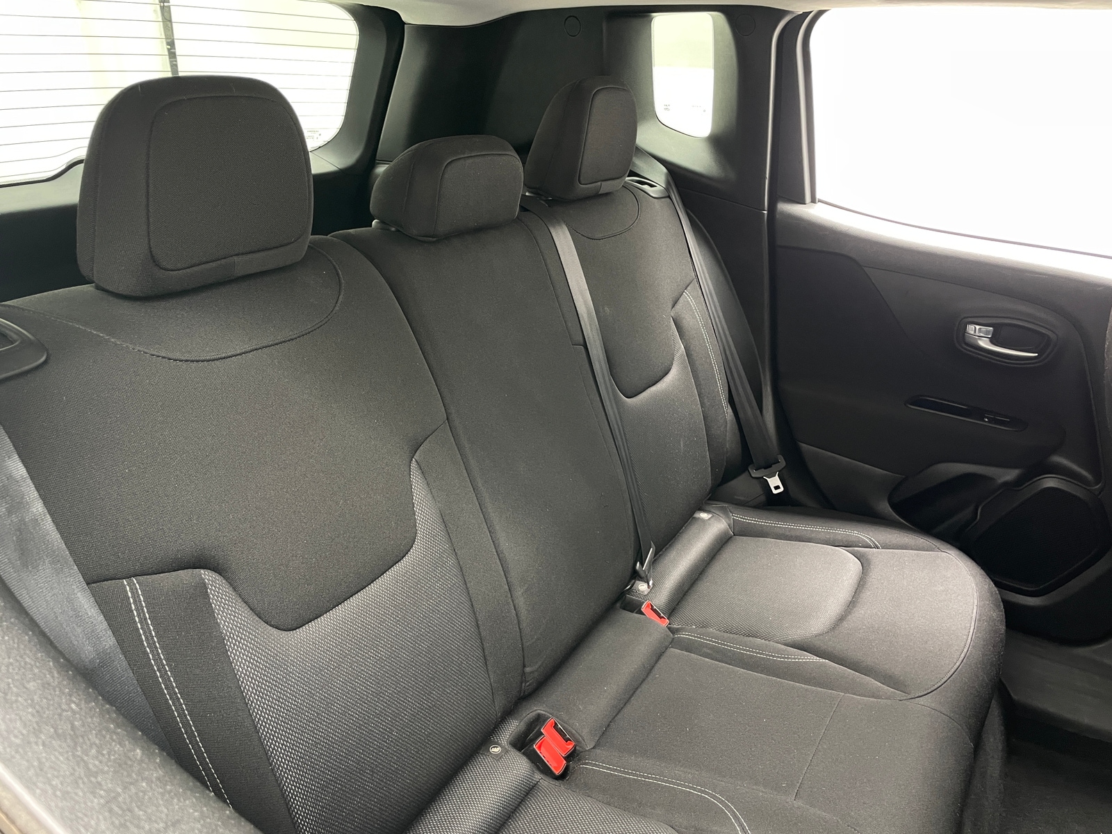 Thumbnail: 2021 Jeep Renegade - 6