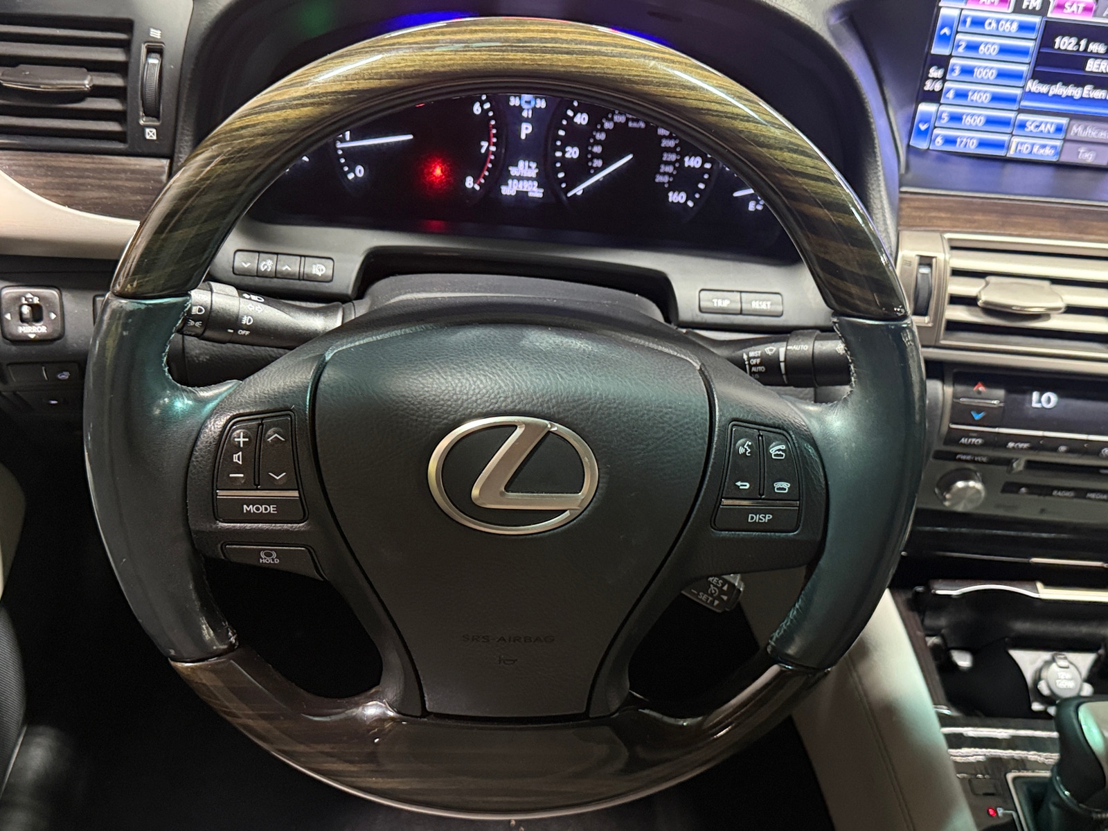 Thumbnail: 2014 Lexus LS - 4