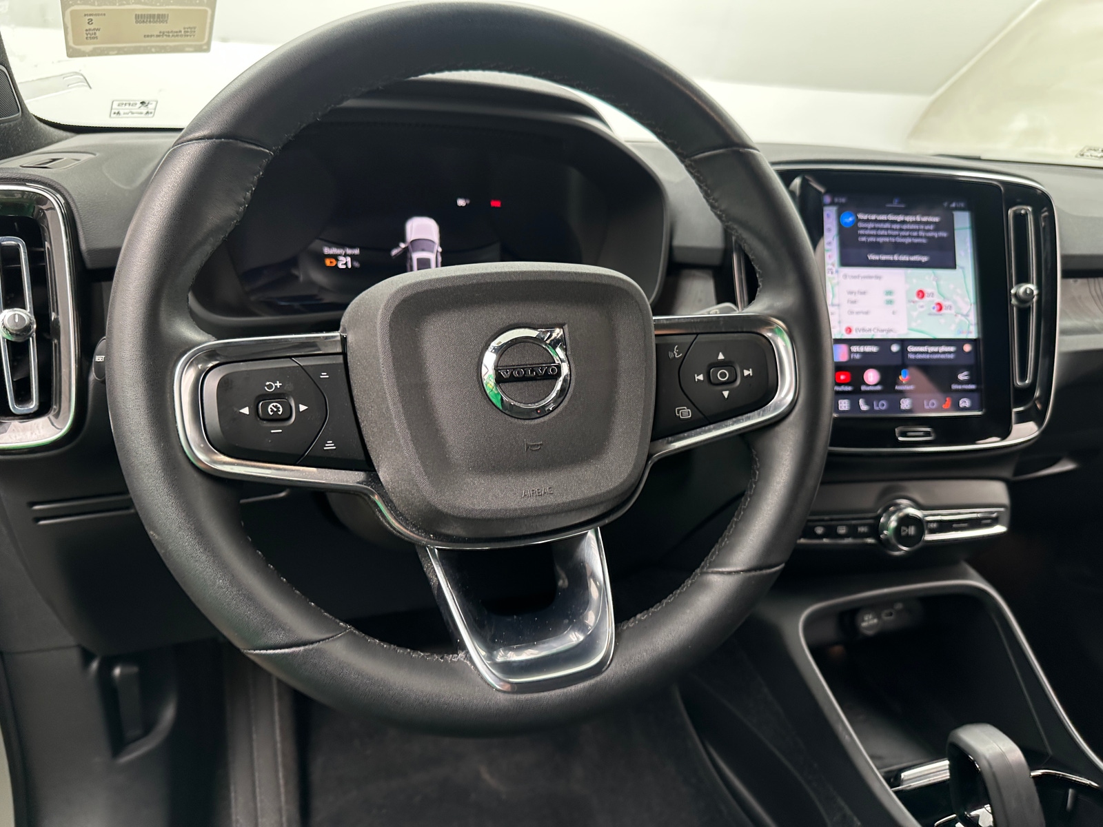 Thumbnail: 2023 Volvo XC40 - 4