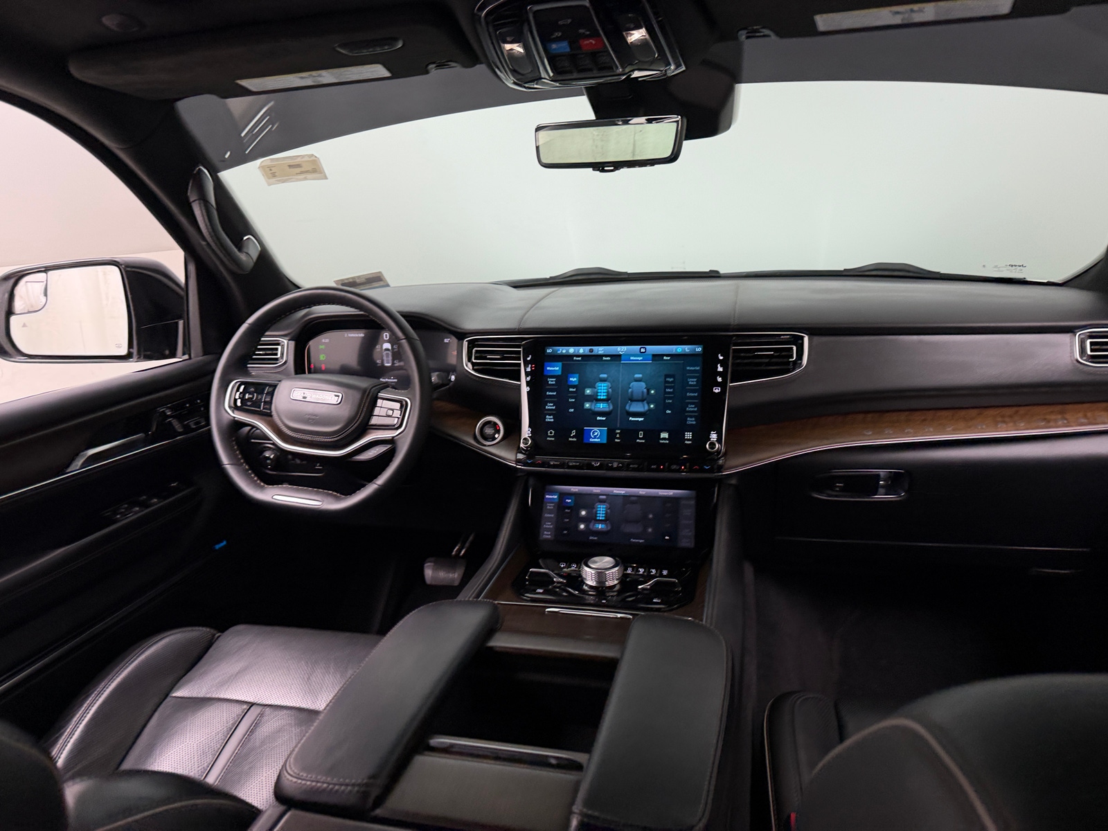 Thumbnail: 2023 Jeep Grand Wagoneer - 2