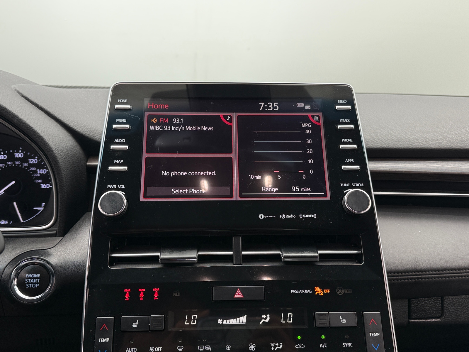 Thumbnail: 2021 Toyota Avalon - 3