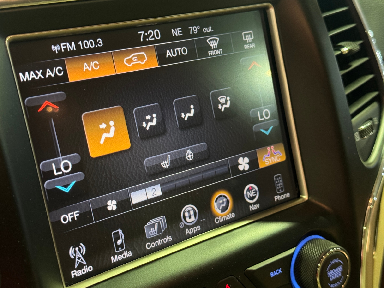 Thumbnail: 2016 Jeep Grand Cherokee - 3