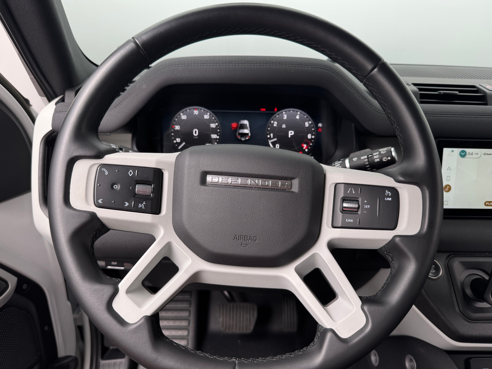 Thumbnail: 2023 Land Rover Defender - 5