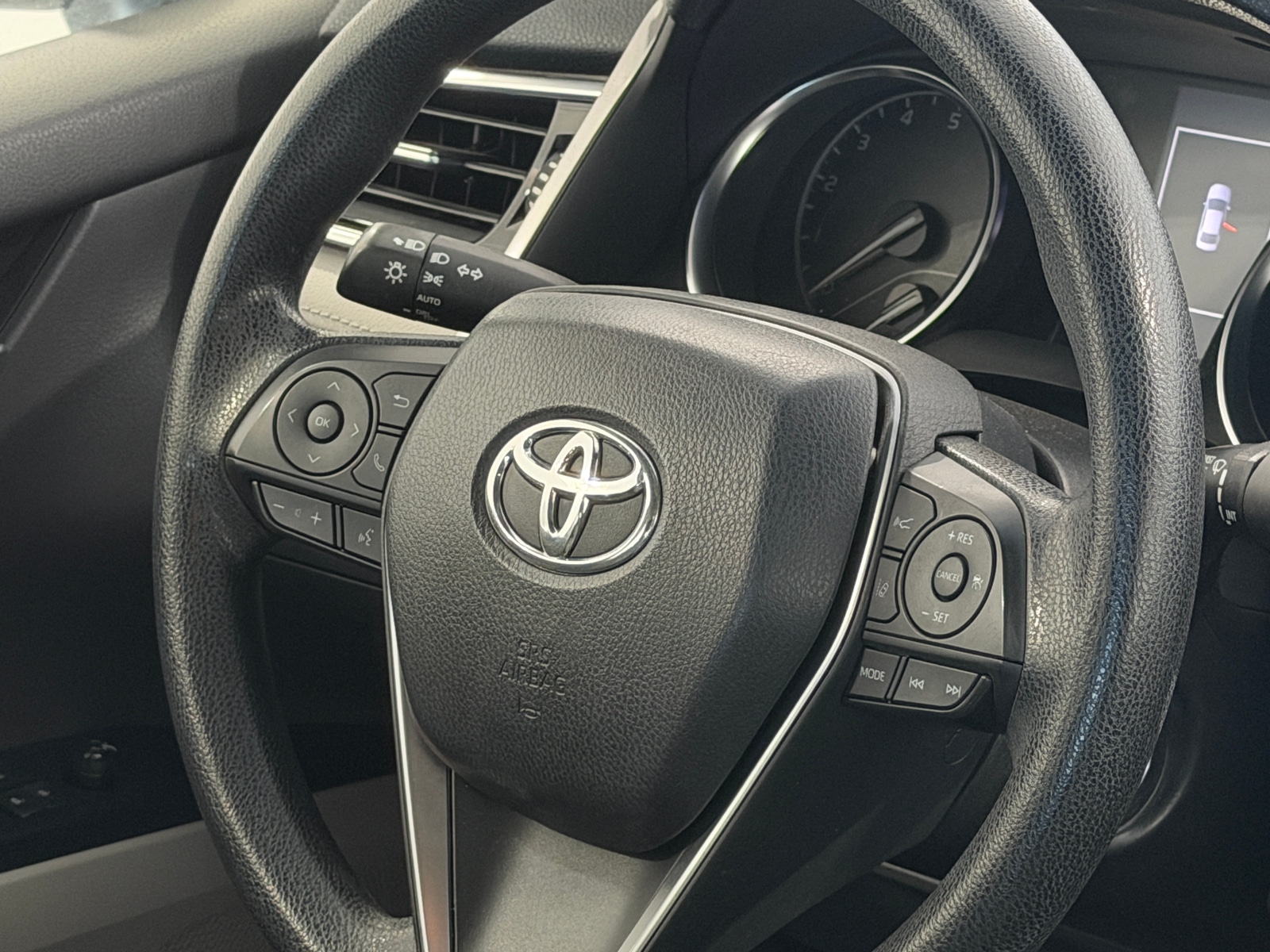 Thumbnail: 2018 Toyota Camry - 5