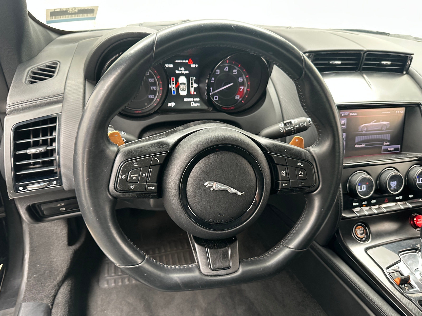 Thumbnail: 2014 Jaguar F-Type - 4