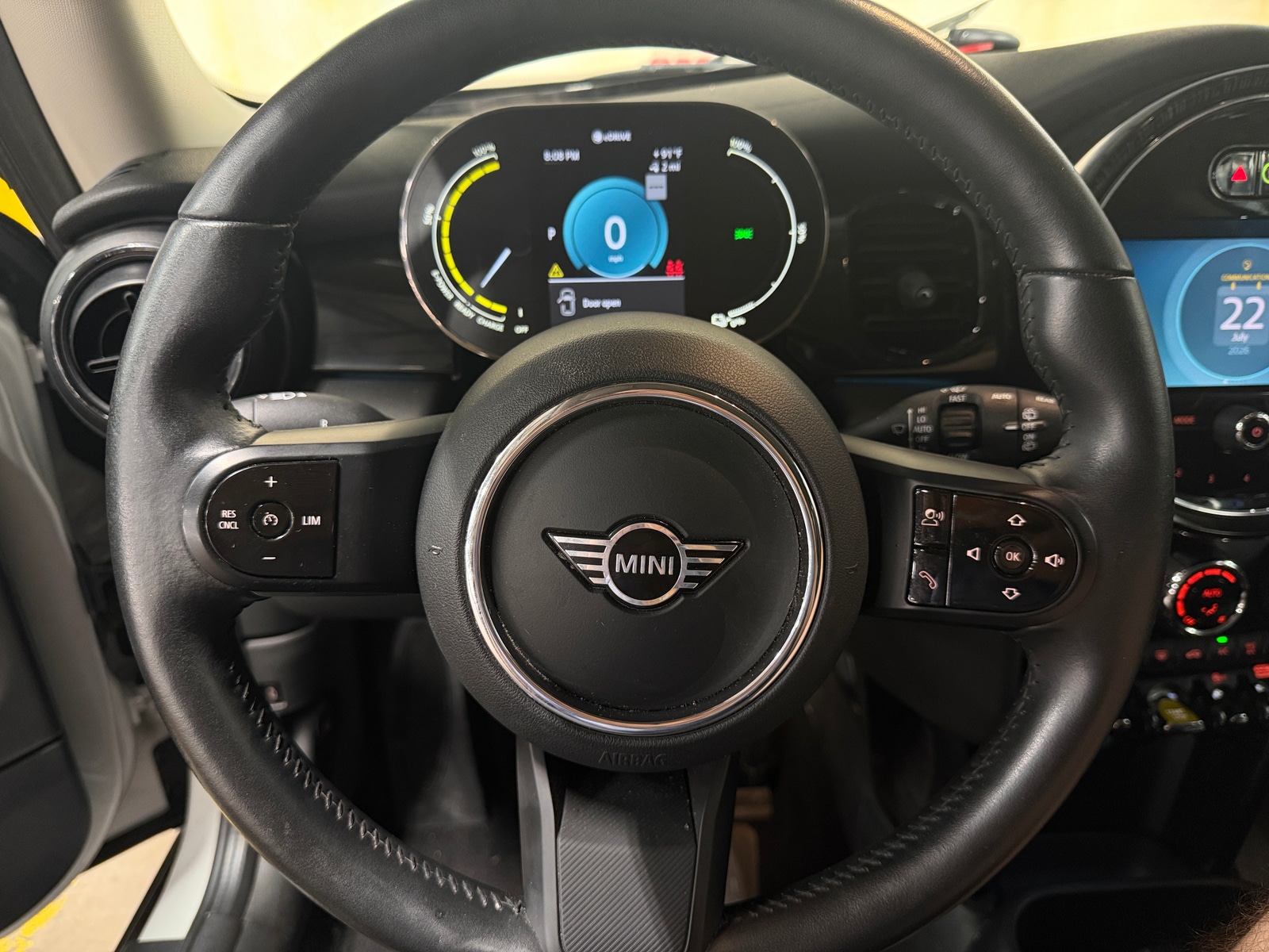 Thumbnail: 2022 MINI Cooper Hardtop - 4