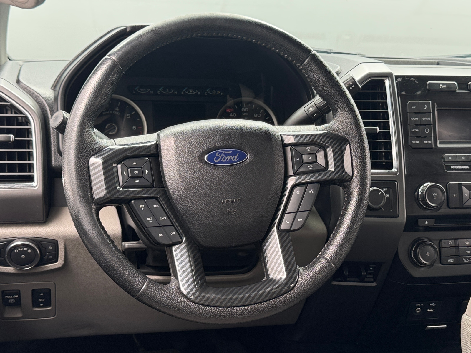 Thumbnail: 2015 Ford Econoline - 5