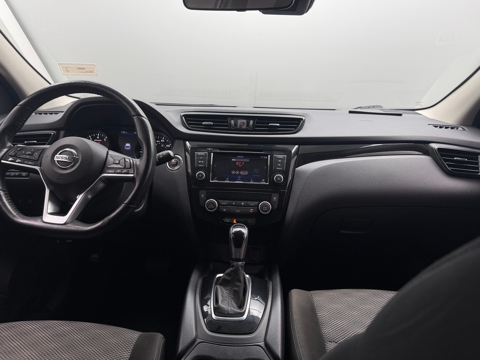 Thumbnail: 2021 Nissan Rogue Sport - 3