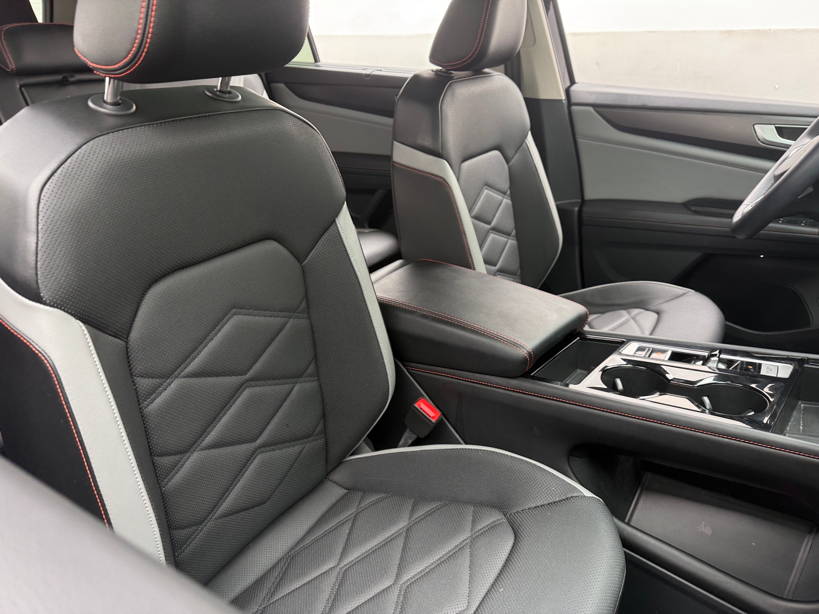 Thumbnail: 2024 Volkswagen Atlas - 2