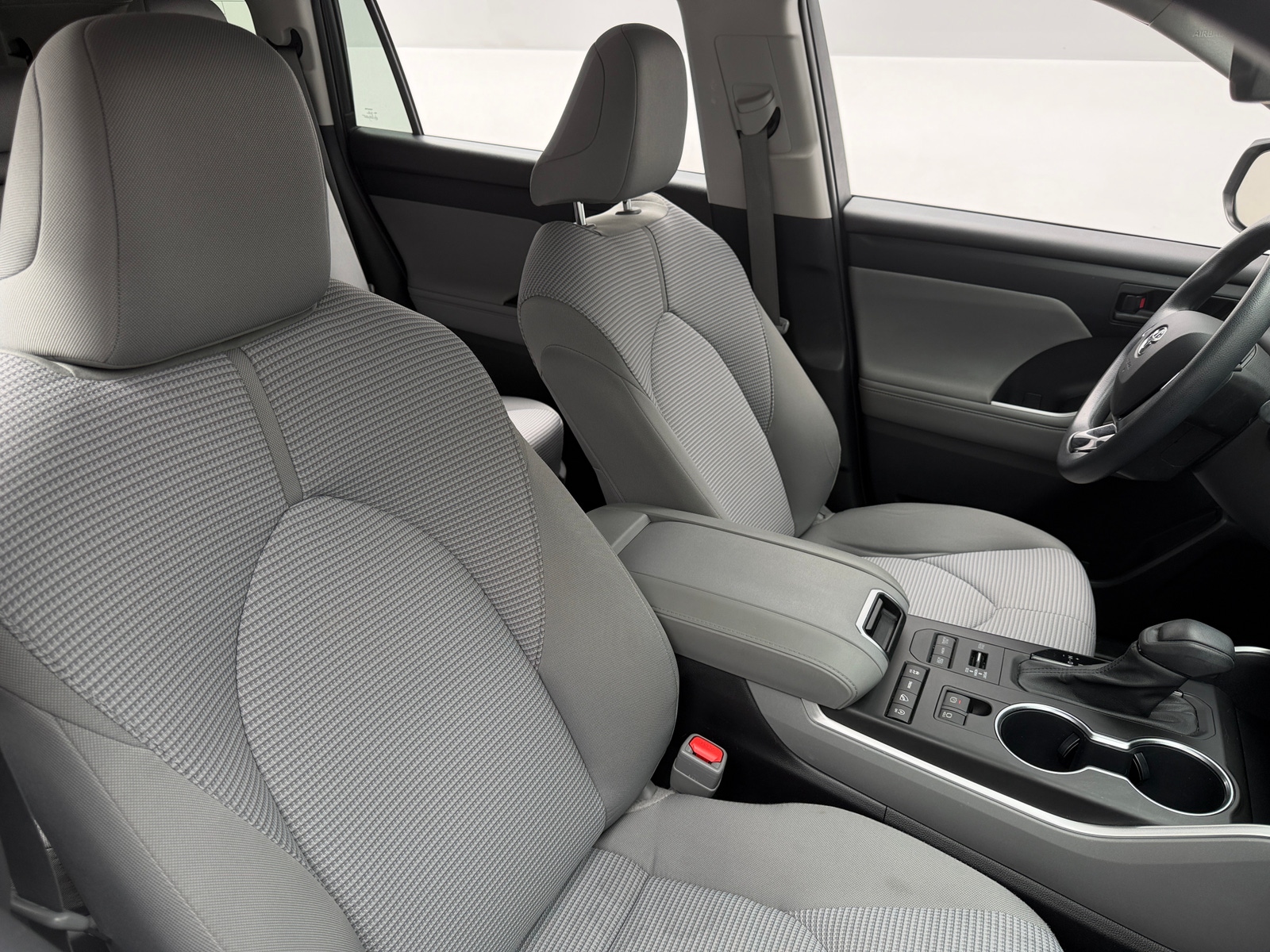 Thumbnail: 2021 Toyota Highlander - 2