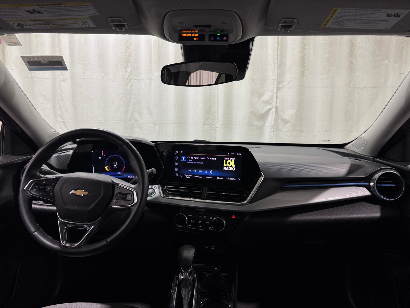 Thumbnail: 2025 Chevrolet Trax - 2