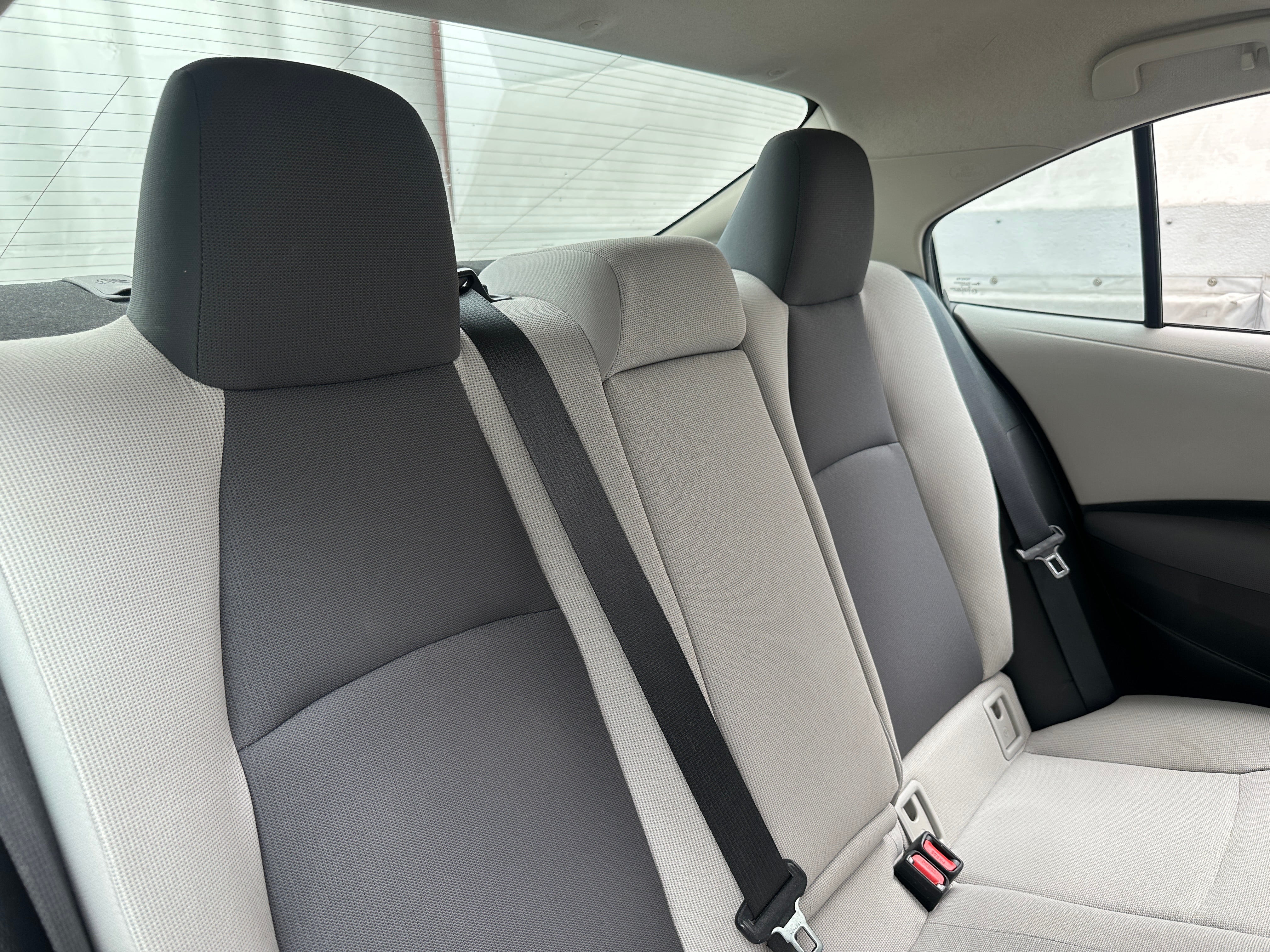 2022 Toyota Corolla LE - Photo 8