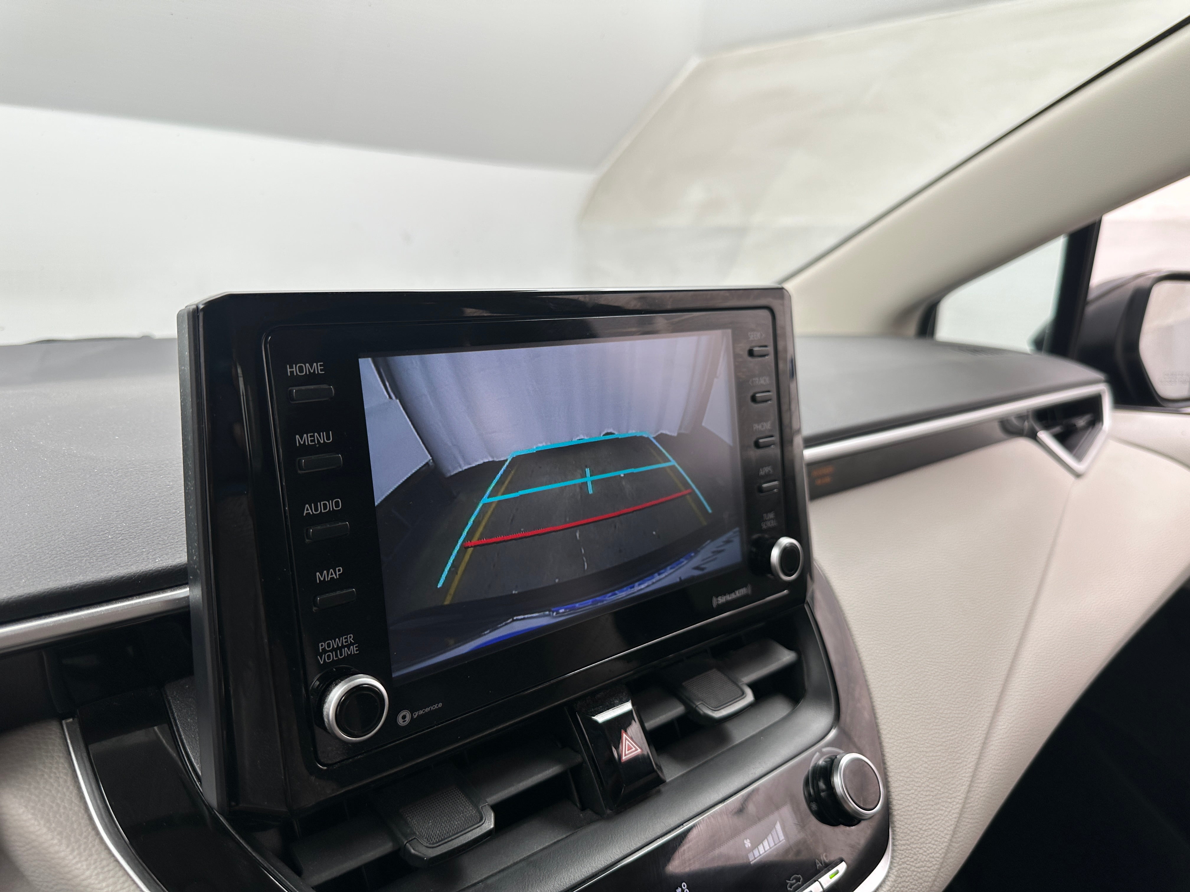 2022 Toyota Corolla LE - Photo 14