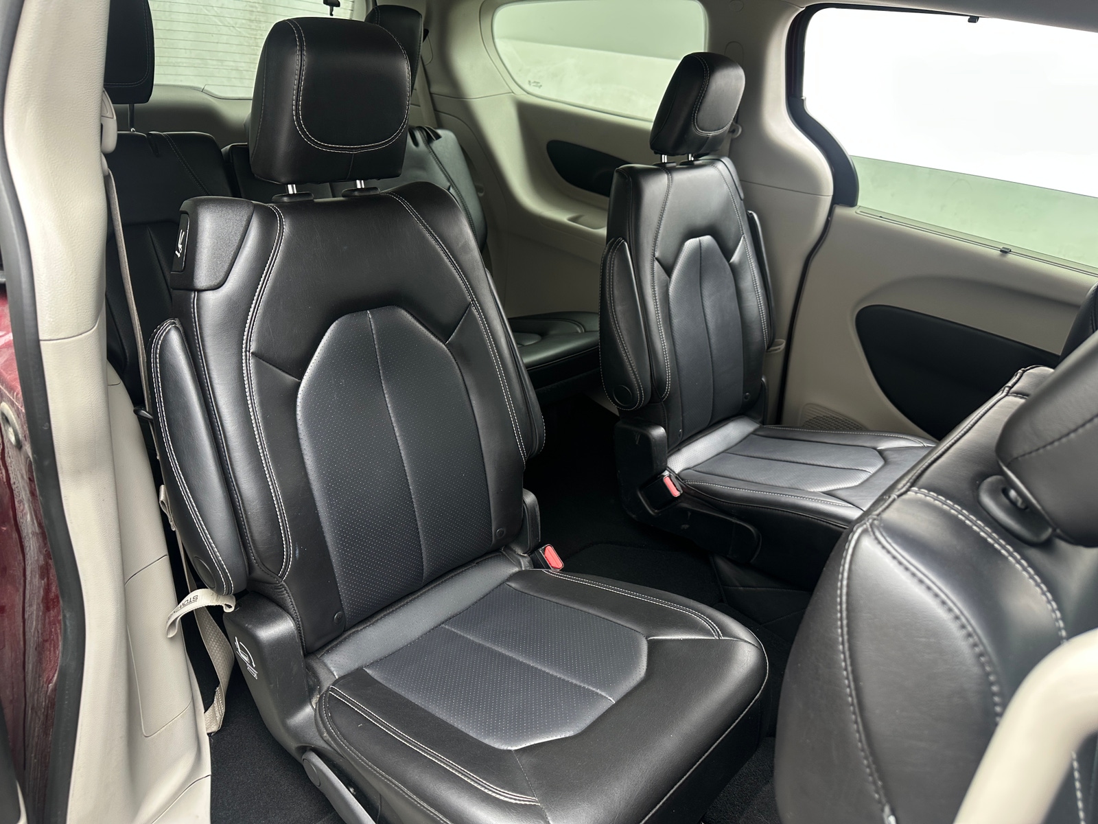 Thumbnail: 2023 Chrysler Pacifica - 5