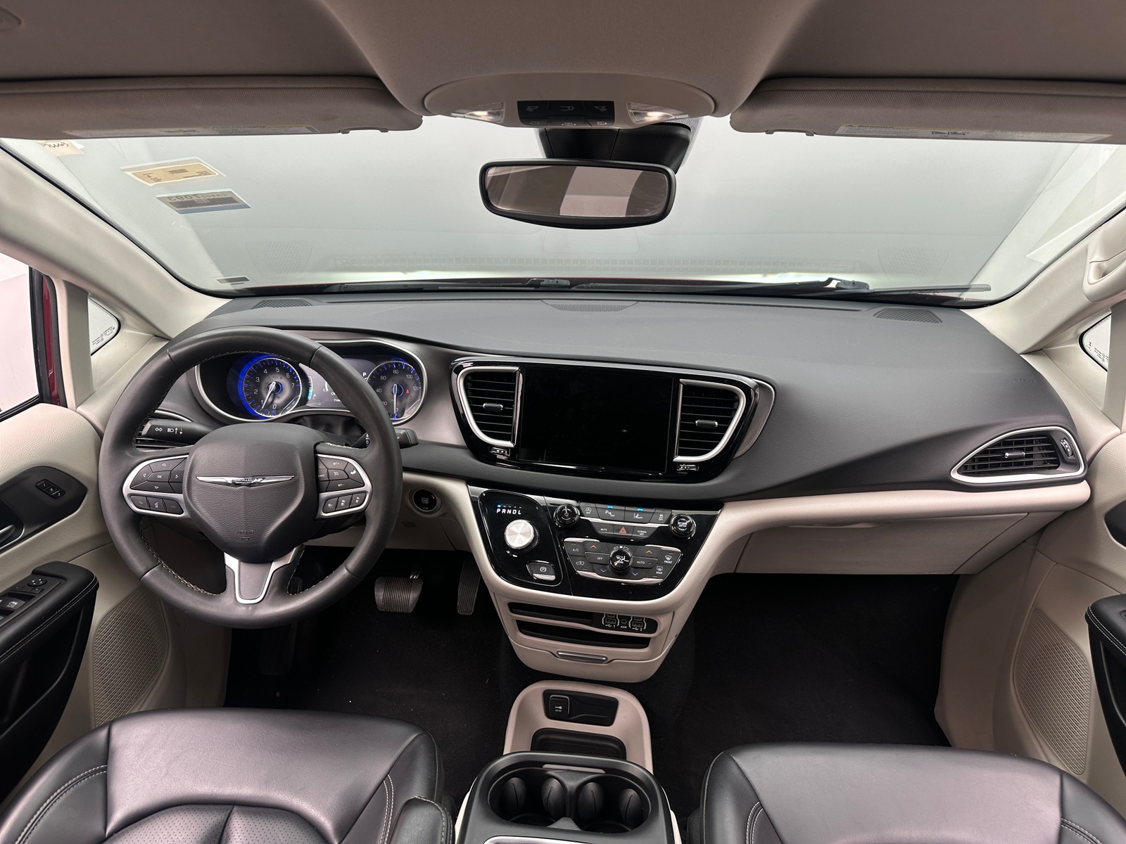 Thumbnail: 2023 Chrysler Pacifica - 2