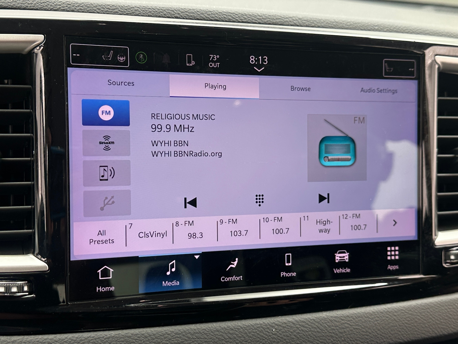 Thumbnail: 2023 Chrysler Pacifica - 3