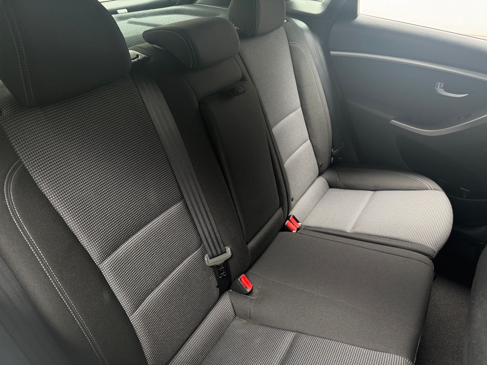 Thumbnail: 2016 Hyundai Elantra - 6