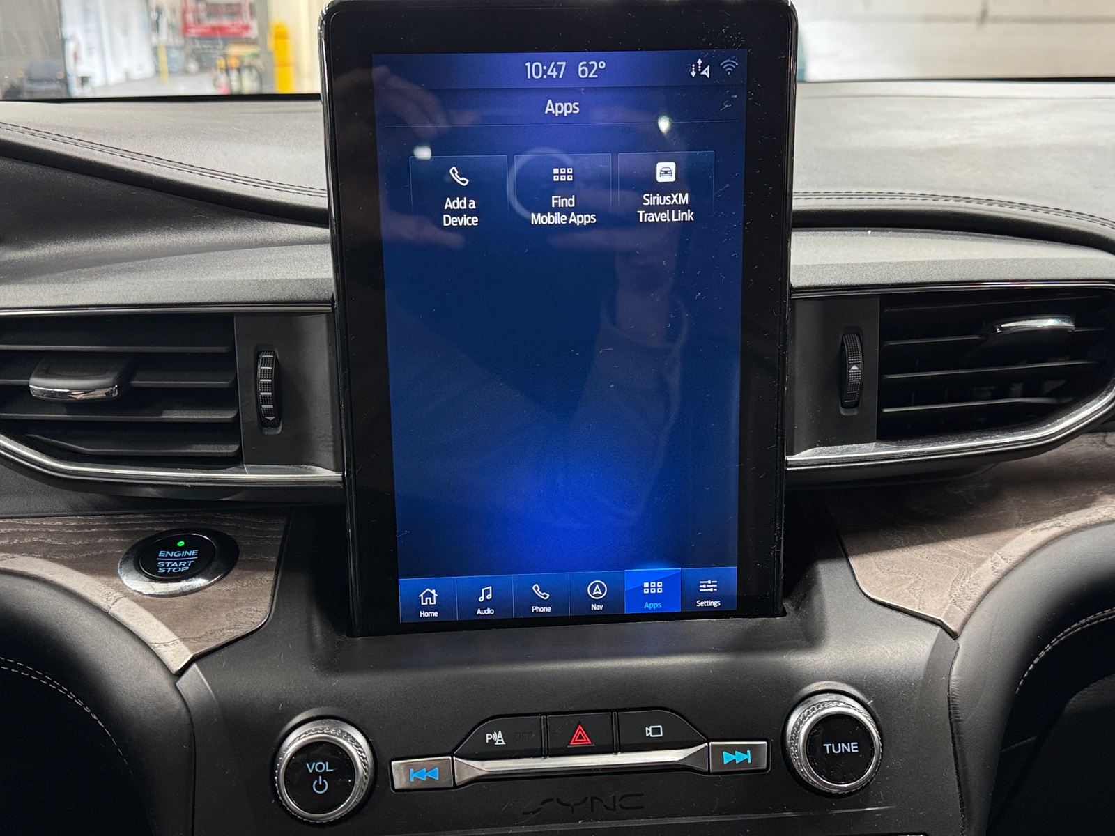 Thumbnail: 2020 Ford Explorer - 3