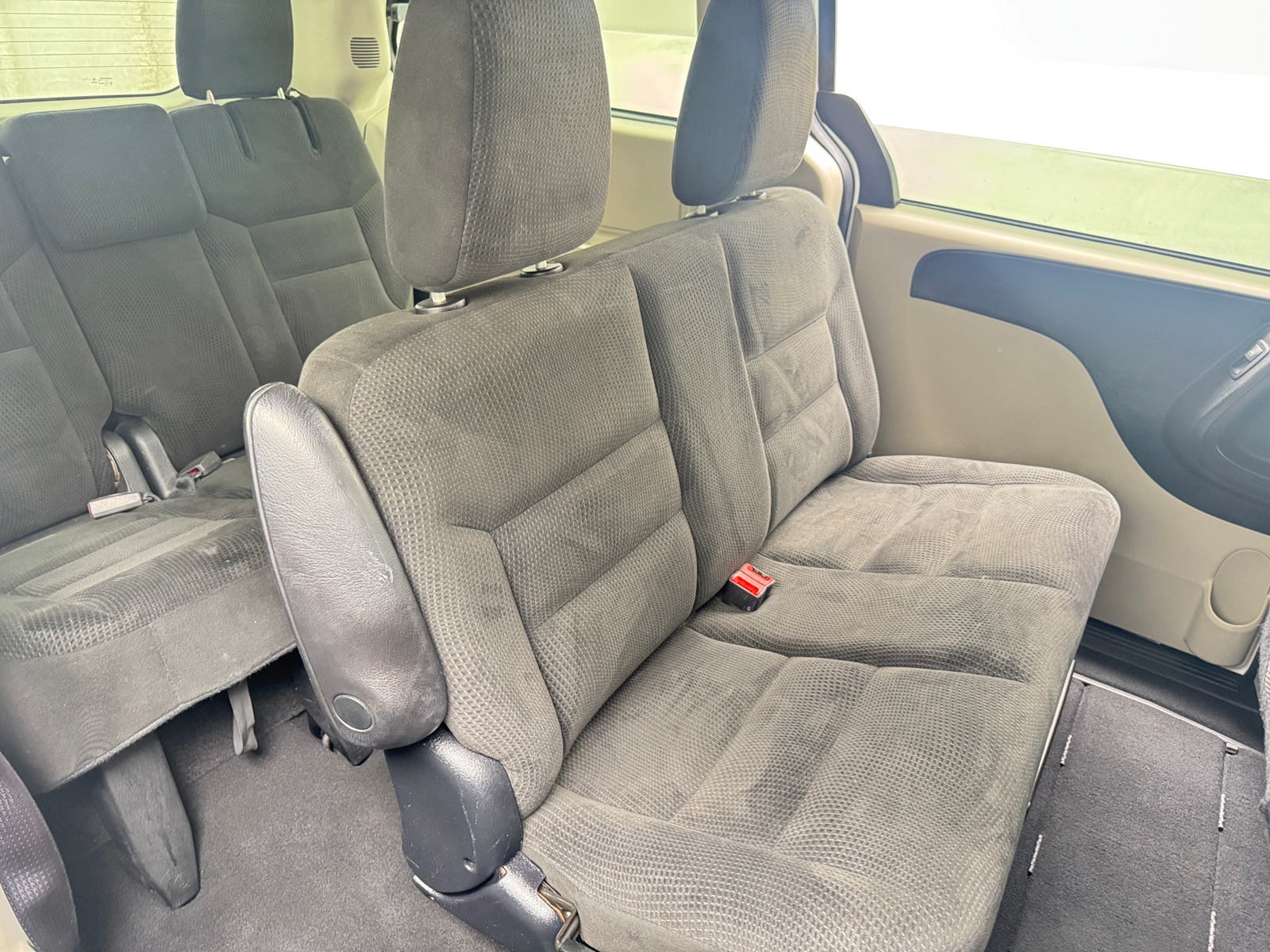 Thumbnail: 2017 Dodge Grand Caravan - 6