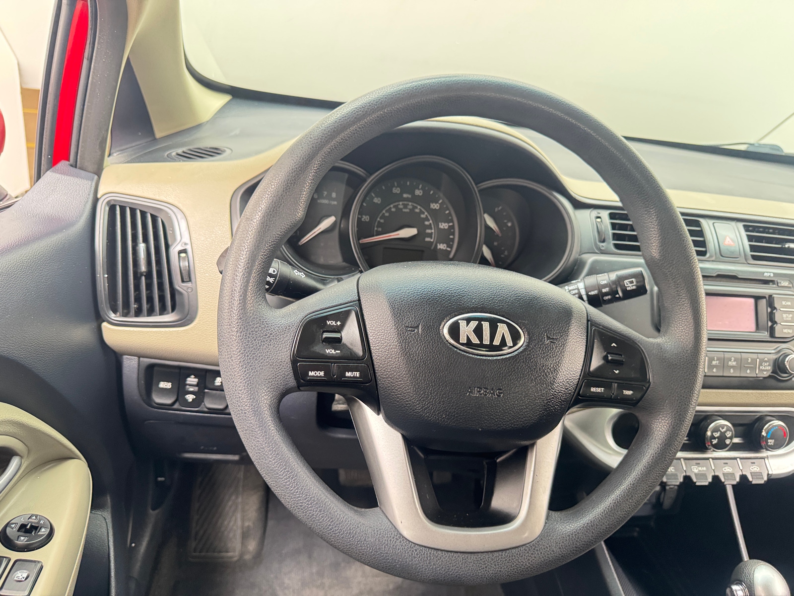 Thumbnail: 2014 Kia Rio - 5