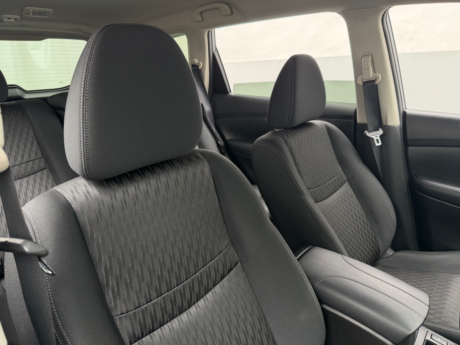 Thumbnail: 2018 Nissan Rogue - 2