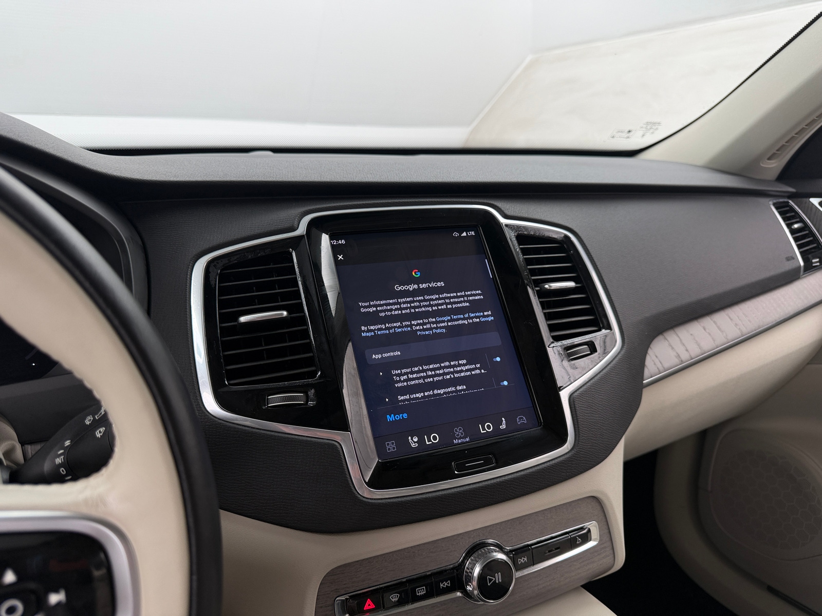 Thumbnail: 2025 Volvo XC90 - 3