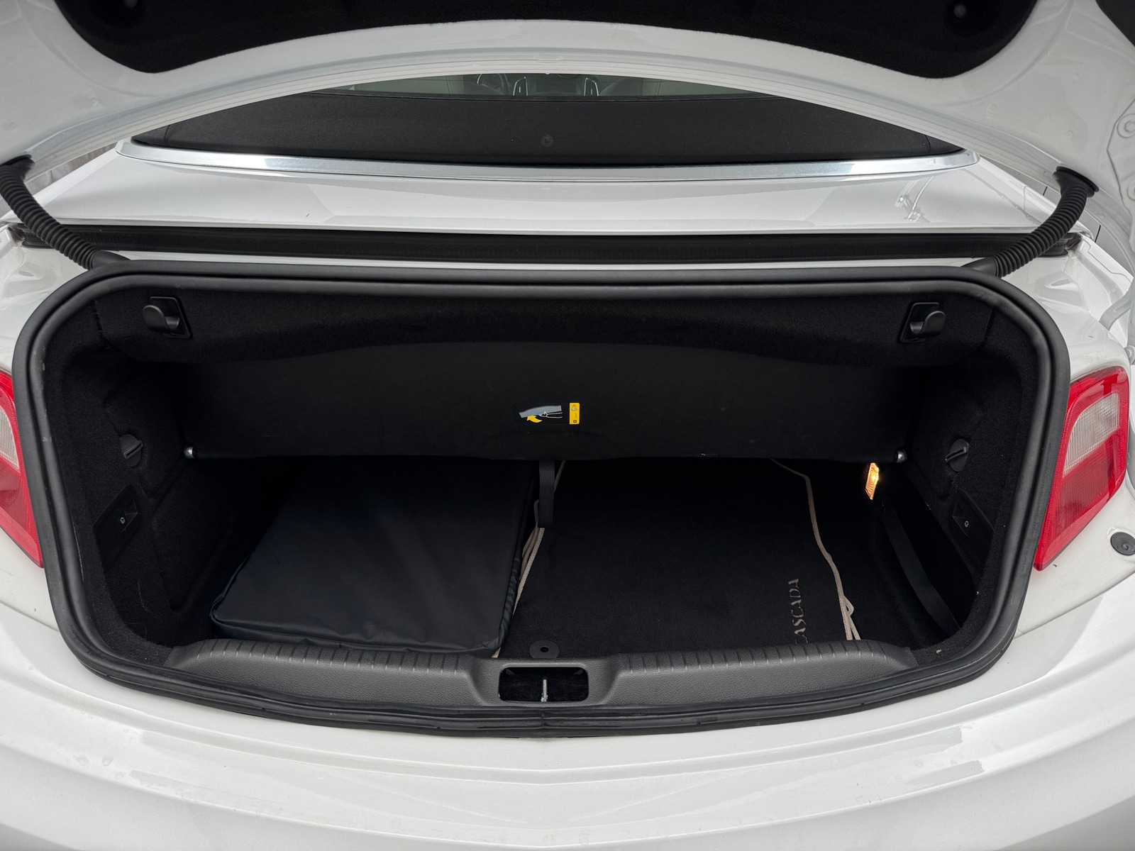 Thumbnail: 2016 Buick Cascada - 6