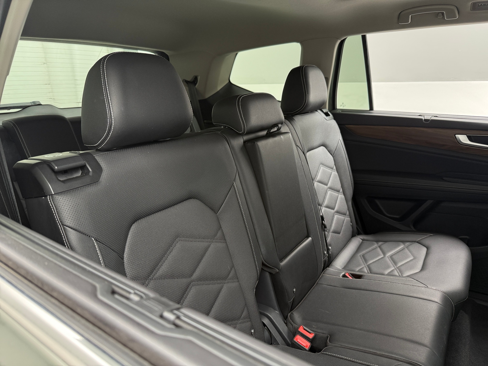 Thumbnail: 2026 Volkswagen Atlas - 6