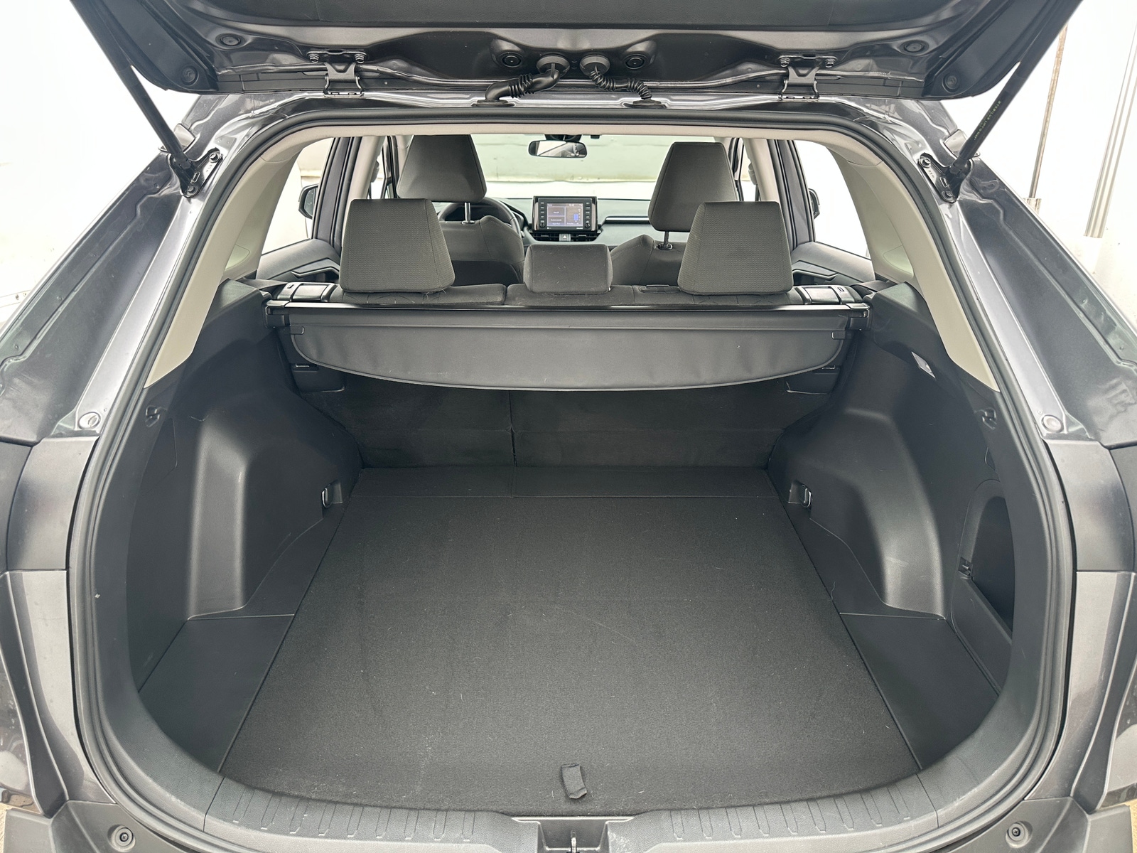 Thumbnail: 2021 Toyota RAV4 - 7