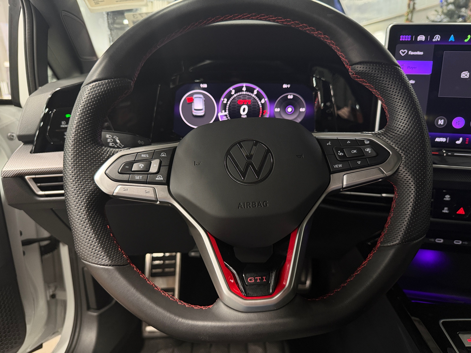 Thumbnail: 2025 Volkswagen Golf - 5