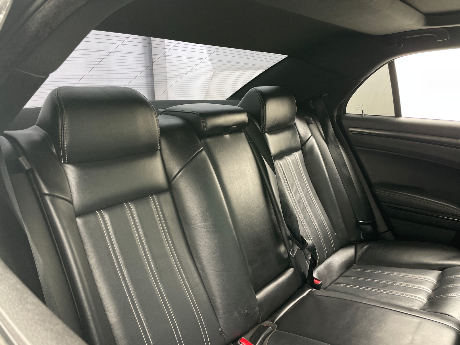 Thumbnail: 2014 Chrysler 300 - 5