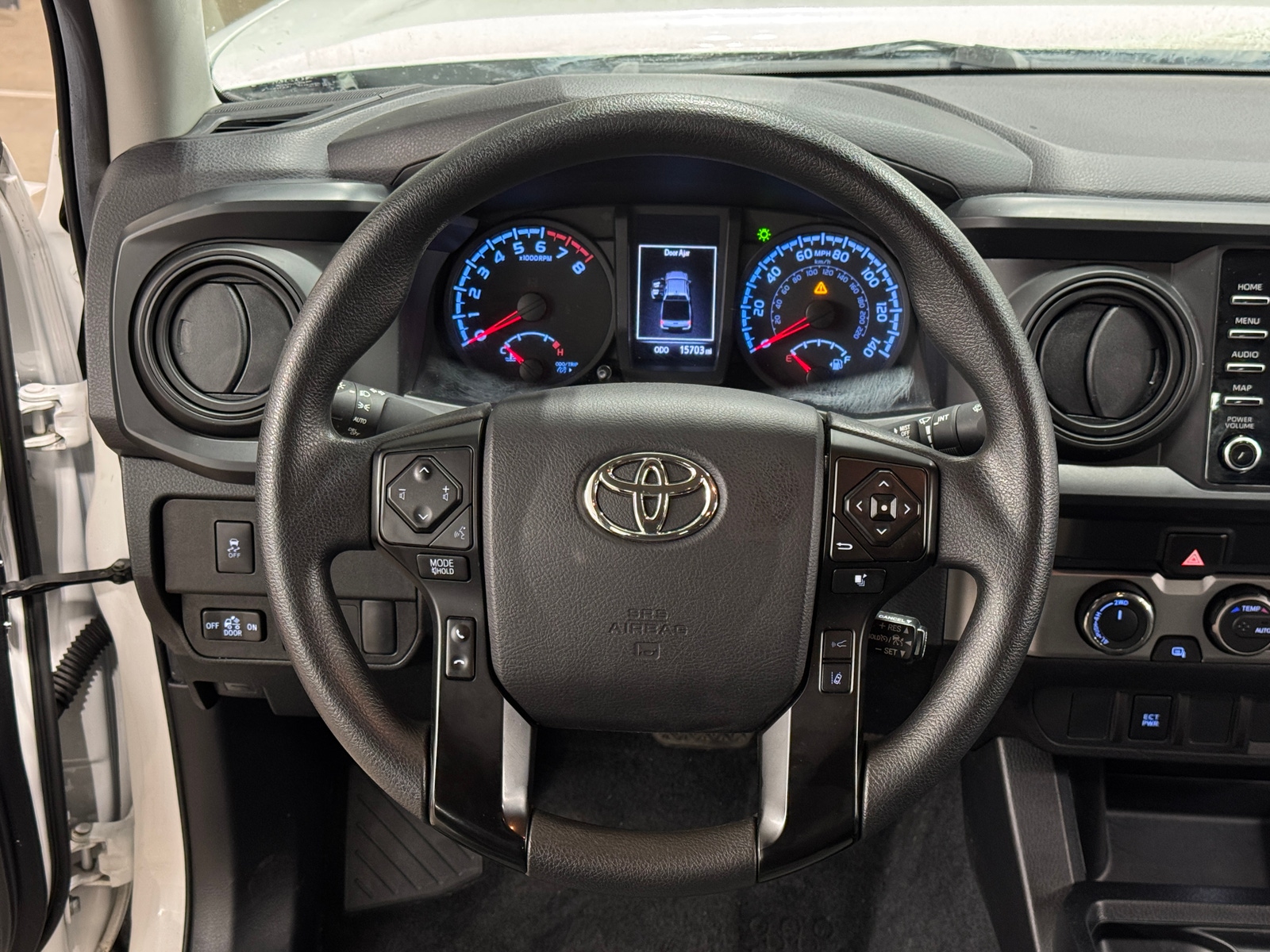 Thumbnail: 2022 Toyota Tacoma - 5