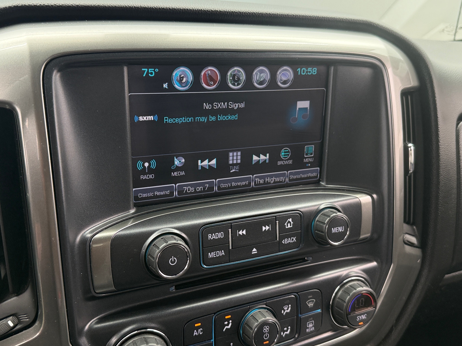 Thumbnail: 2018 Chevrolet Silverado 1500 - 4
