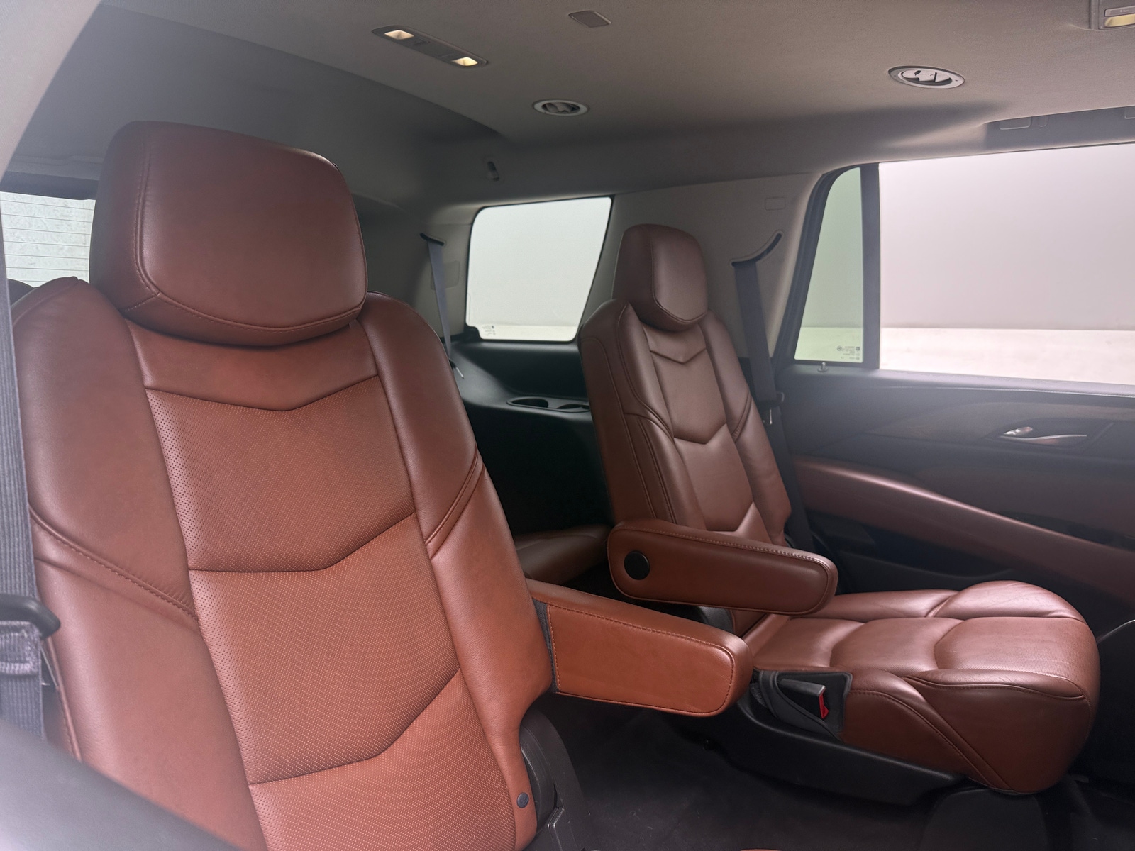 Thumbnail: 2016 Cadillac Escalade - 5
